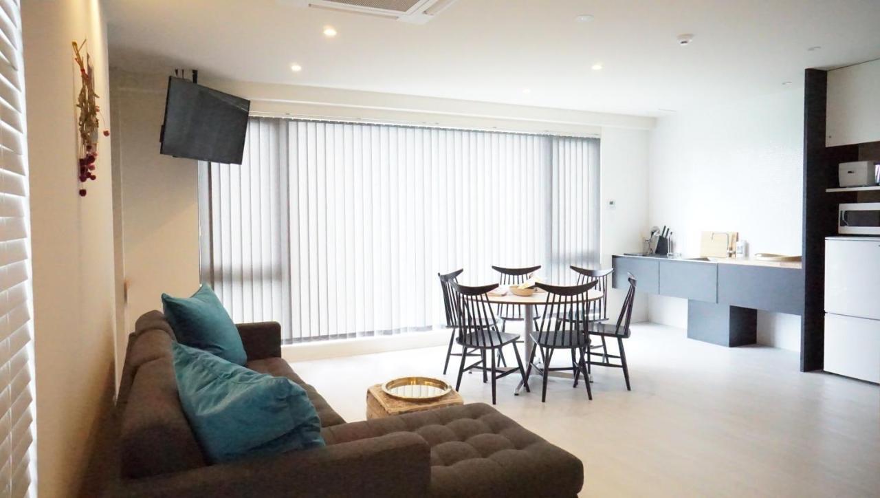 Apartment Blue Steak Wonder Senaha Yomitan